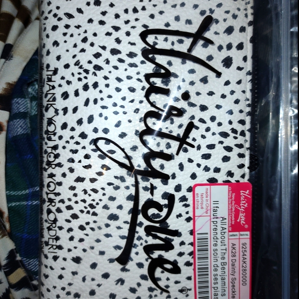 Thirty one wallet